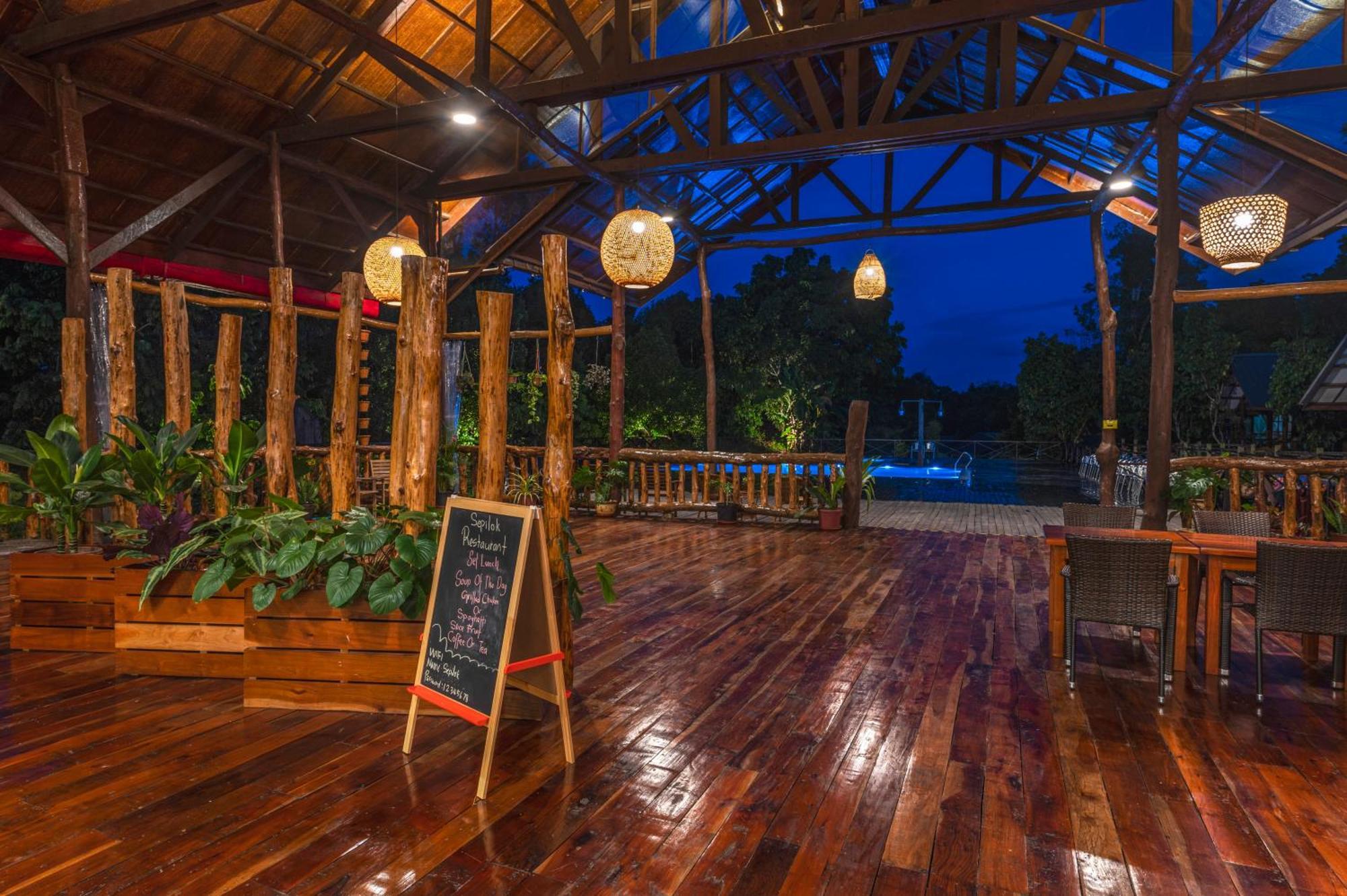 Borneo Sepilok Rainforest Resort Екстер'єр фото
