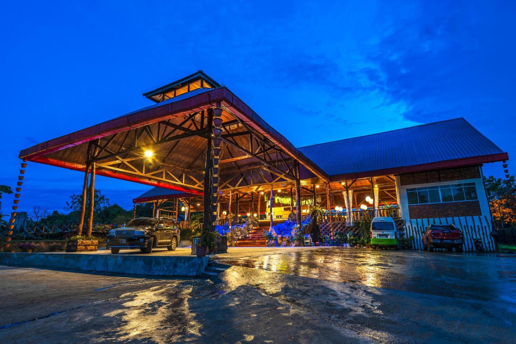Borneo Sepilok Rainforest Resort Екстер'єр фото